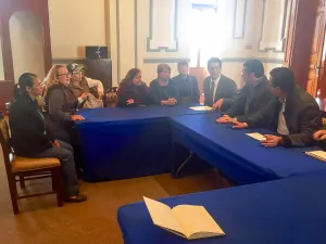 Atiende ayuntamiento solicitudes de empleados sindicalizados