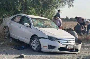 Tráiler embiste a un vehículo compacto y deja dos muertos en el tramo carretero Acatzingo-Xalapa