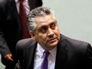 Habrá relevo generacional en la dirigencia del PRD: Acosta