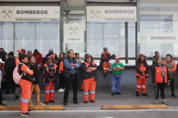 Trabajadores del Servicio de Limpia bloquean el bulevar Valsequillo; exigen diálogo directo con Pepe Chedraui