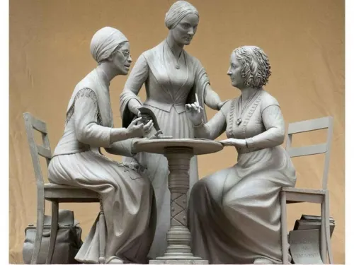 Conoce el nuevo monumento a las mujeres en Central Park