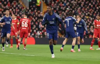 Liverpool queda eliminado de la Champions League por el PSG en penales