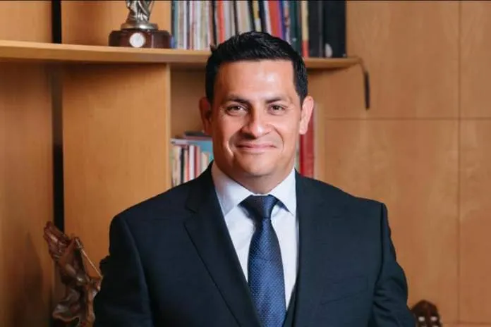 Fredy Erazo mueve sus “piezas de ajedrez” en el Poder Judicial