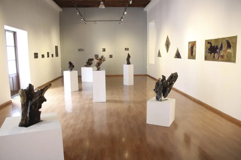Presenta Cultura “Todos estamos rotos”, exposición de pintura y escultura