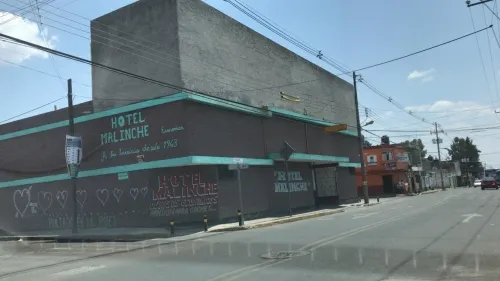 Hombre hiere de un balazo a amante de su mujer