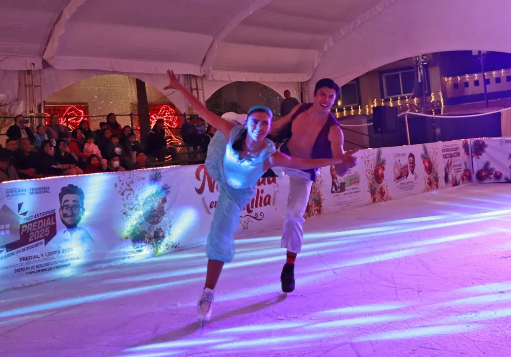 "Patinarte", gran espectáculo sobre hielo que disfrutaron las familias de Cuautlancingo