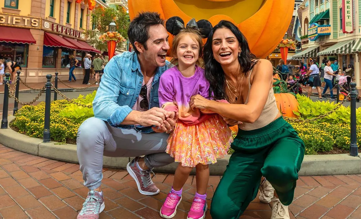 Aislinn Derbez habla sobre un posible regreso conMauricio Ochmann