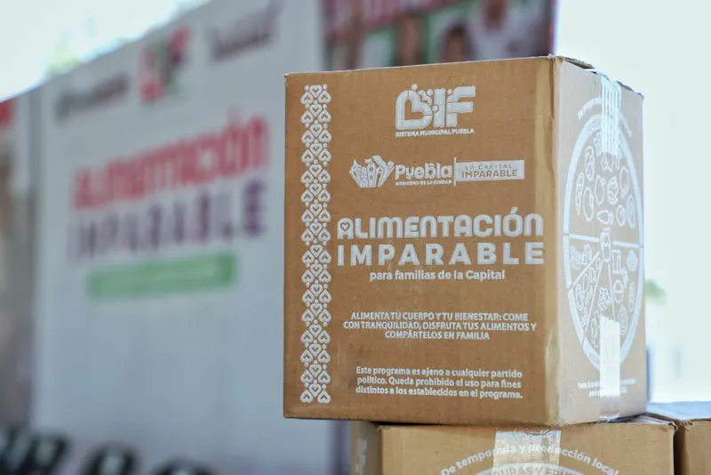Entregan más de 4 mil despensas en La Resurrección para apoyar a familias poblanas