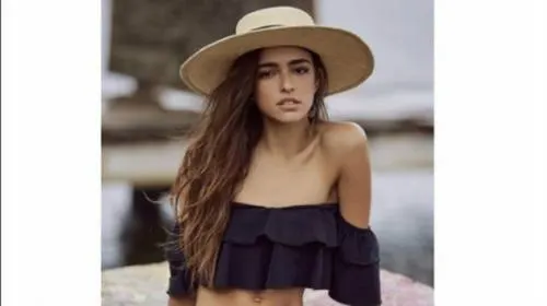 La hija de Carlos Vives, Lucy, impacta en revista para hombres