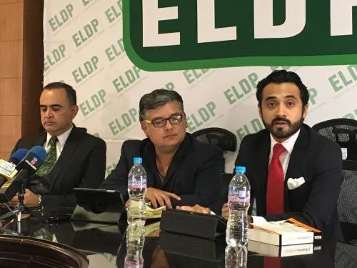 AMLO debe preocuparse porque funcionen las refinerías existentes, asegura ELDD