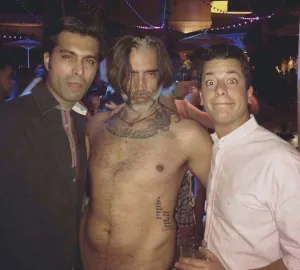 Sin tantita pena, sale Alejandro Fernández en foto viral