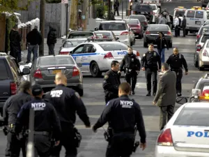 Golpean a hombre en Nueva York al grito de ‘¡ISIS!’