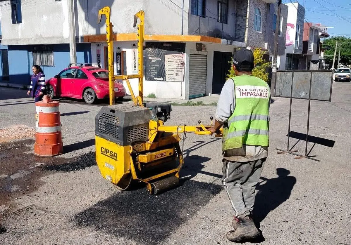 Ayuntamiento de Puebla avanza con más de 197 mil baches tapados 