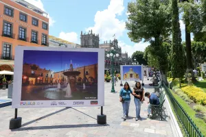 Ayuntamiento invita a muestra fotográfica en el zócalo de Puebla