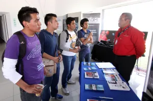Concluye foro de innovación y competitividad en la industria automotriz