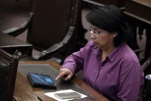 Suspensión de Barbosa mostró “el caminito” para expulsar del PRD a morenovallistas