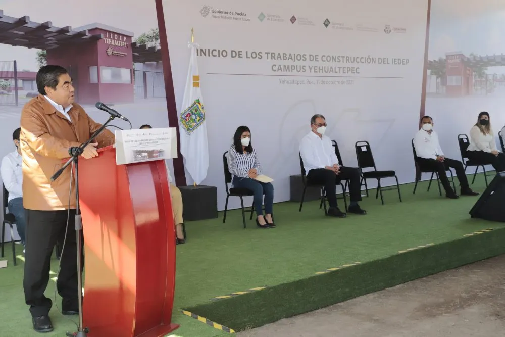 Gobierno no permitirá deformaciones en el instituto de educación digital : MBH