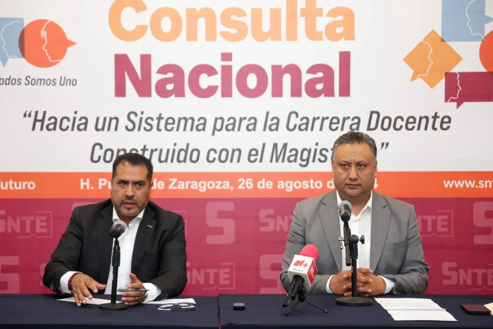 José Luis González y Alfredo Gómez, dirigentes de sección 23 y 51 del SNTE