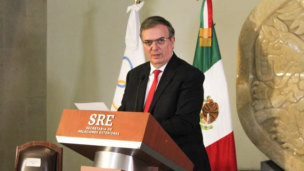 Las bardas de Ebrard