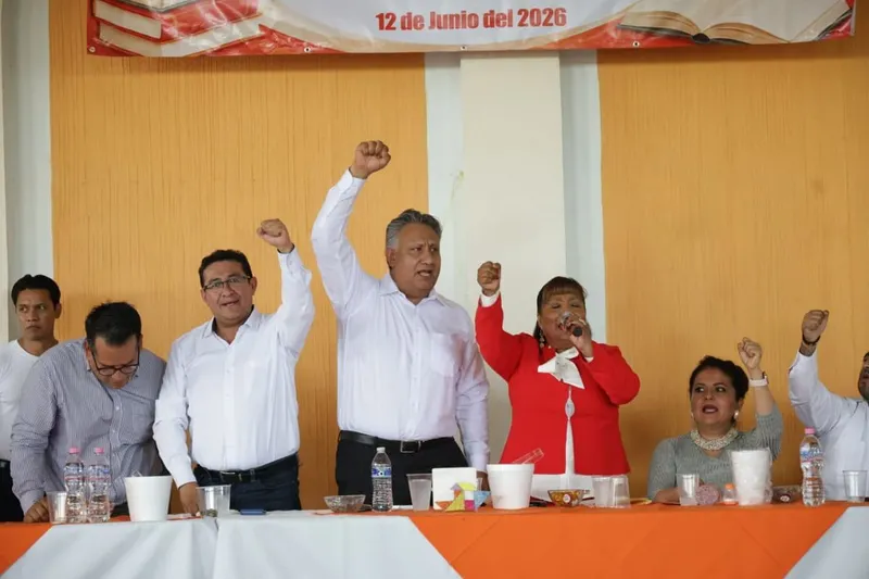 congreso-pue-pavel-gaspar-docentes-mixteca