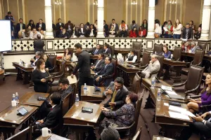 Avala Congreso retiro de licencias a conductores ebrios y protección a mujeres