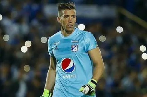 Nicolás Vikonis es oficialmente portero del Club Puebla