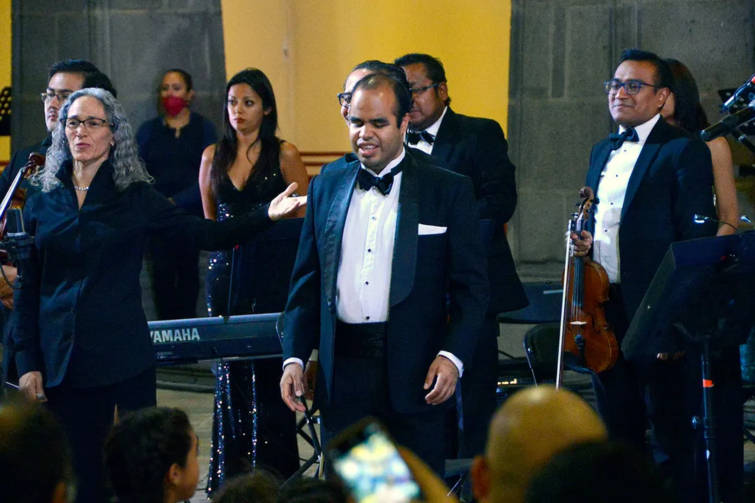 Buap Concierto Alan Pingarron Lizzi Ceniceros