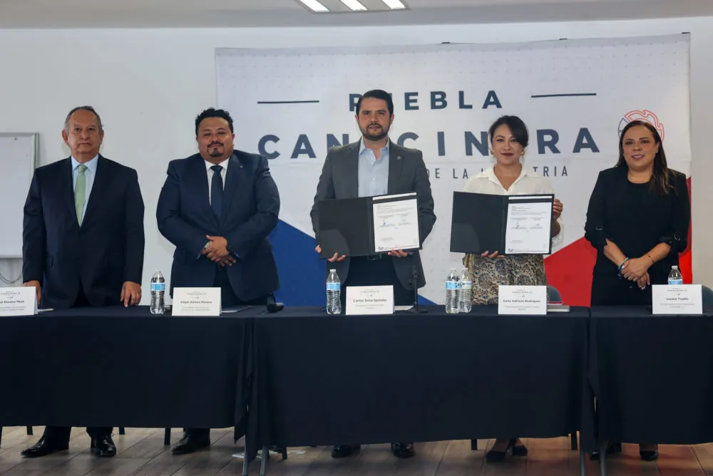 Canacintra y Nafin firman convenio para fortalecer al sector industrial