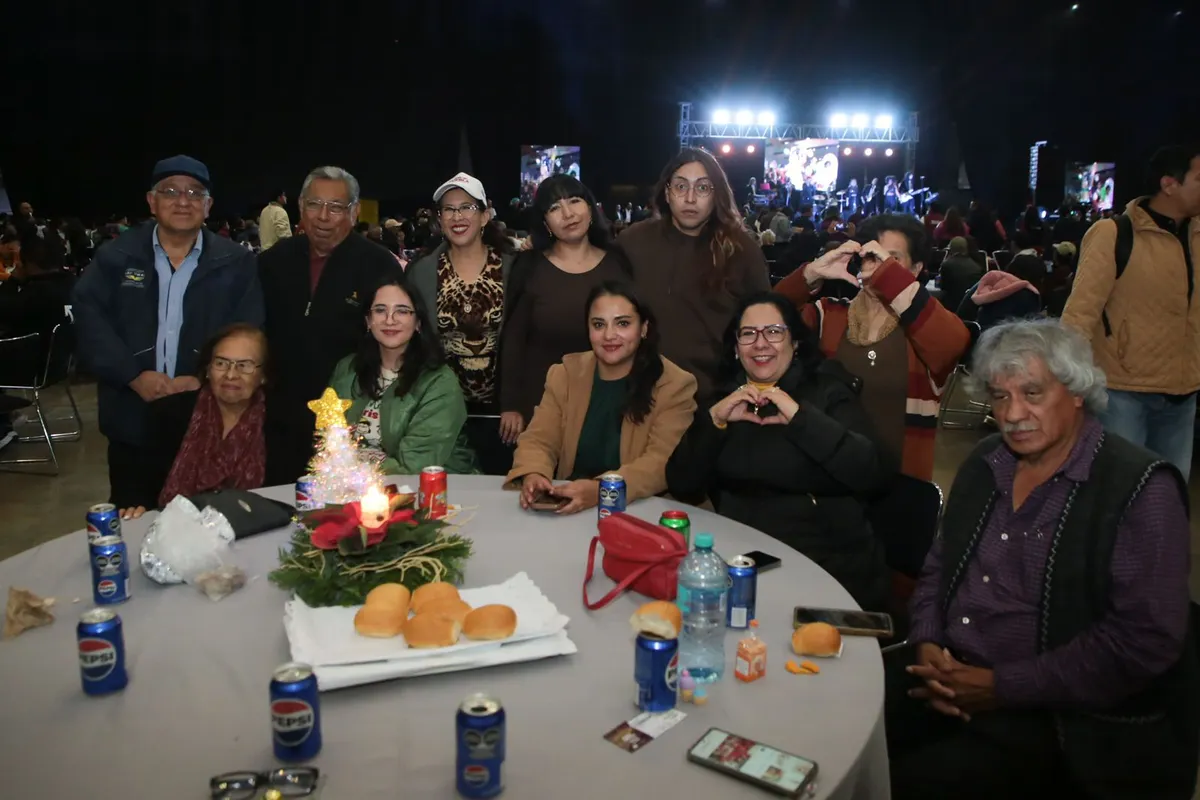 Gobierno de Puebla refrenda cercanía y apoyo a las familias poblanas en Cena Navideña