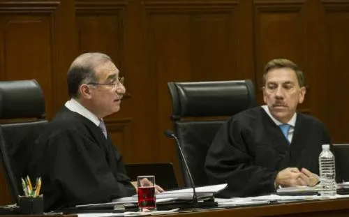 Corte niega a Cofece mantener sueldos superiores al del presidente