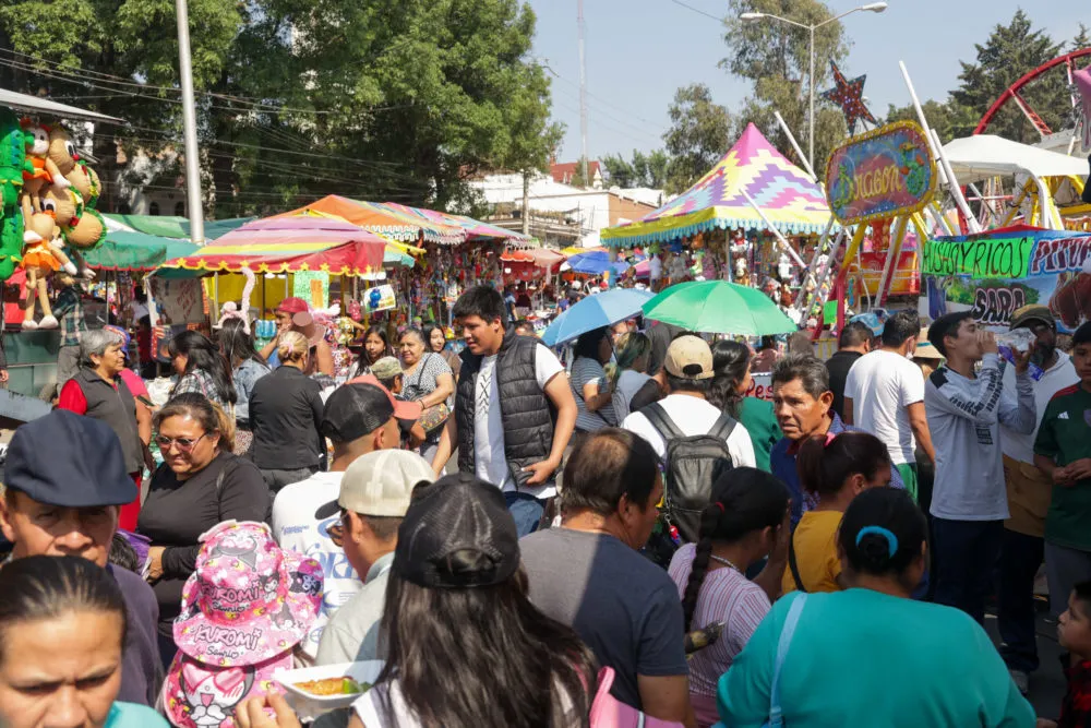 Ayuntamiento de Puebla otorgará 450 permisos a ambulantes en El Calvario por Semana Santa