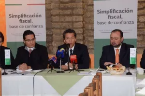 SAT entrega datos fiscales de Kate del Castillo a la PGR