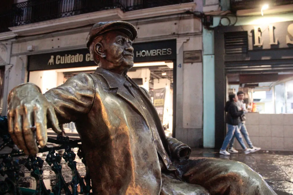 Esculturas del corredor 5 de Mayo