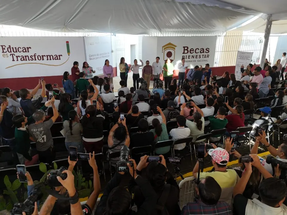 Sheinbaum Inauguracion Centro Atencion Becas Bienestar Celaya