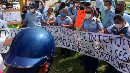 Interjet sigue sin cumplir pago de quincenas atrasadas; empleados de aerolínea protestan en Cancún