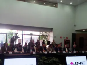 Queda instalada comisión del INE que vigilará proceso del PRD