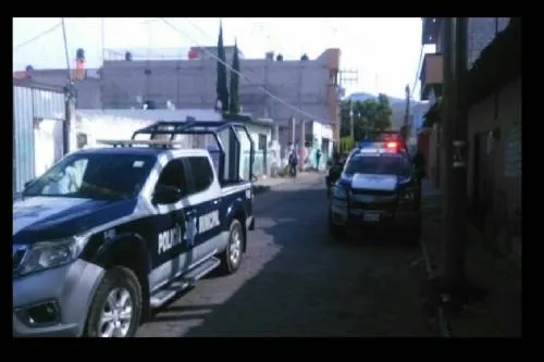 Delincuente vestido de policía y con arma asalta en pleno día en Tehuacán