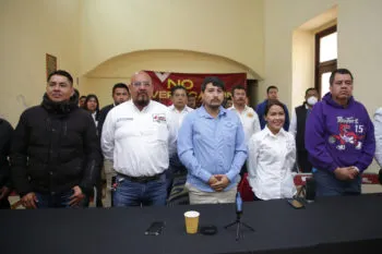 Los Antorchos y su oportunismo de siempre