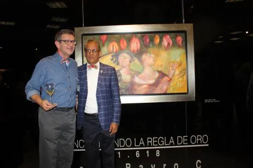 Inaugura José Bayro C. exposición en la Bolsa Mexicana de Valores
