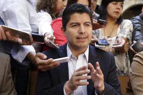 Sería un abuso el embargo al domicilio de ERP pese a estar amparado, dice Montiel Solana