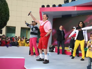 “Chabelo” da gracias al público en última grabación de “En familia”
