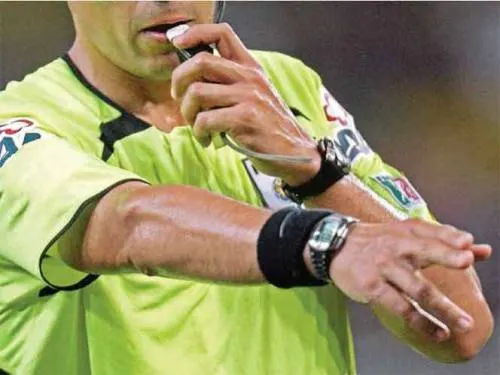 Ganan silbantes; aplican el reglamento