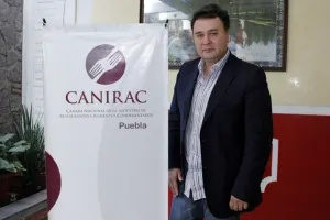 Caen ventas de restauranteros por cierre de calles