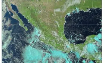 Huracán Narda alcanza categoría 1 frente a las costas del Pacífico mexicano