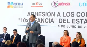 Gobierno firma compromiso para mejorar nivel de vida de niñez y adolescencia