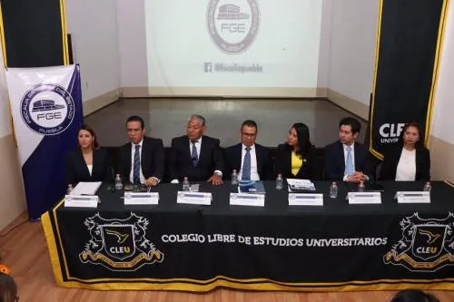 La Fiscalía de Puebla convoca a aspirantes