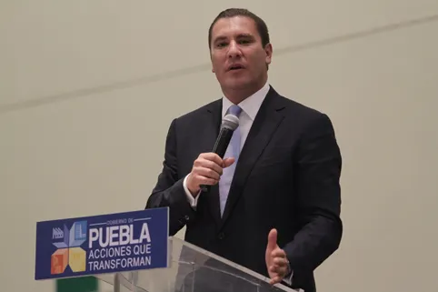 Organizaciones anuncian marcha contra Moreno Valle en el DF