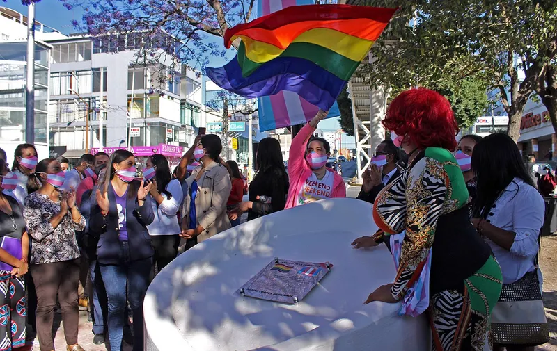 agnes-torres-placa-espacio-de-la-diversidad