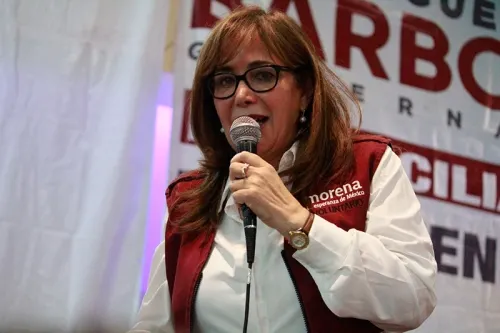 Adiós a la ideología o el extraño retorno de Yeidckol