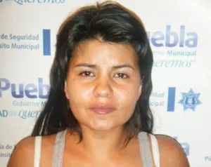Policía Municipal aseguró a mujer con objetos al parecer robados en casa de El Mirador La Calera